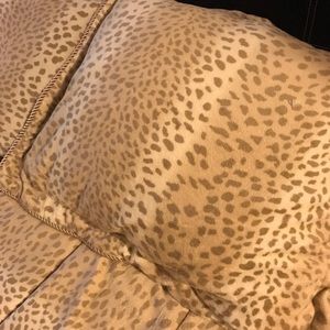 Donna Salyers Fabulous Furs Comforter Set